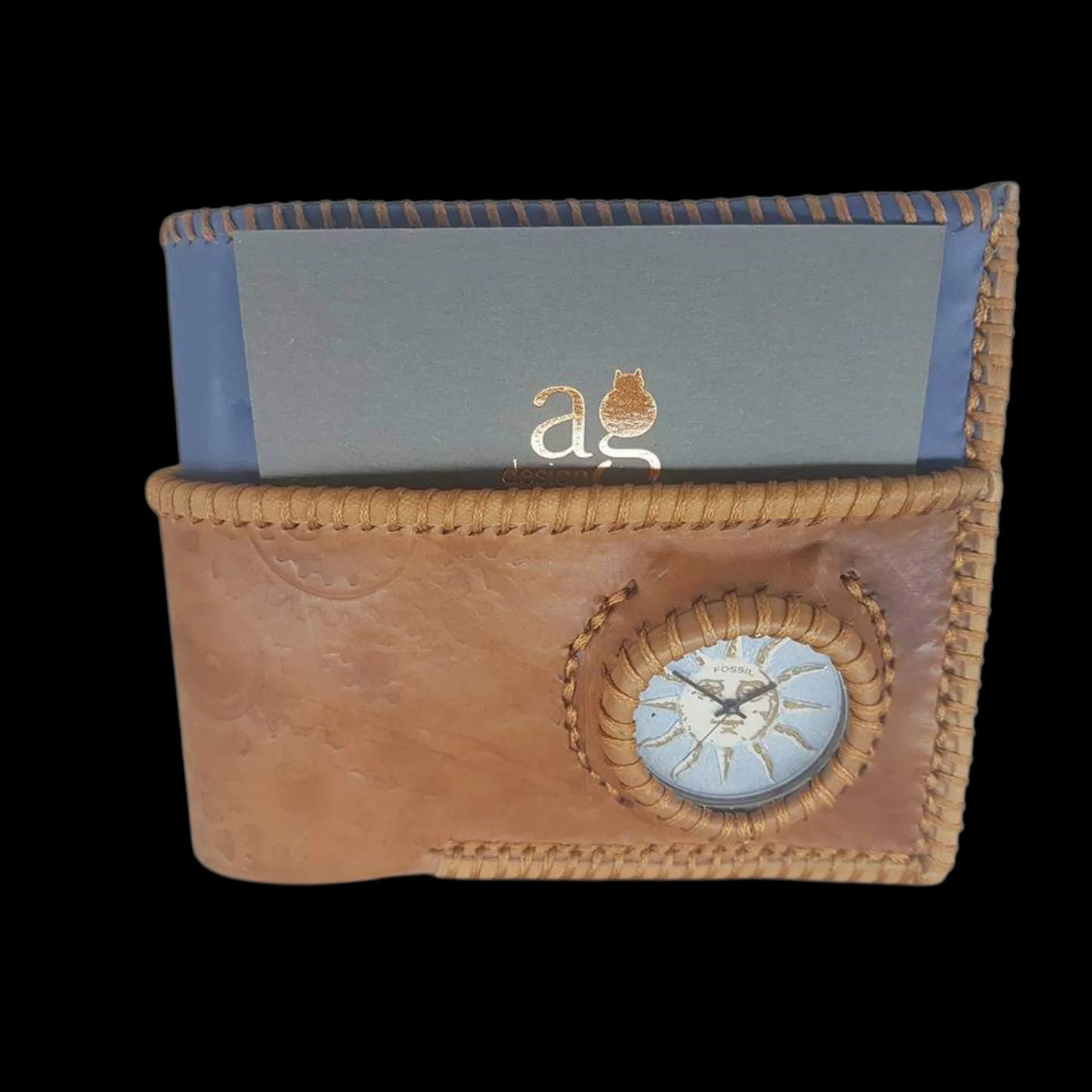 Handmade leather wallet with a clock detail and zip - AG Design, Arad, Romania