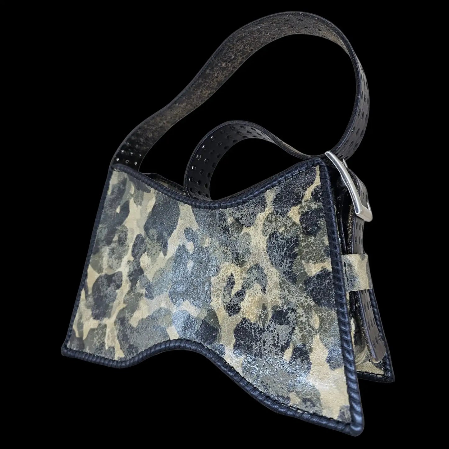 Handmade leather bag with a painted pattern - AG Design, Arad, Romania