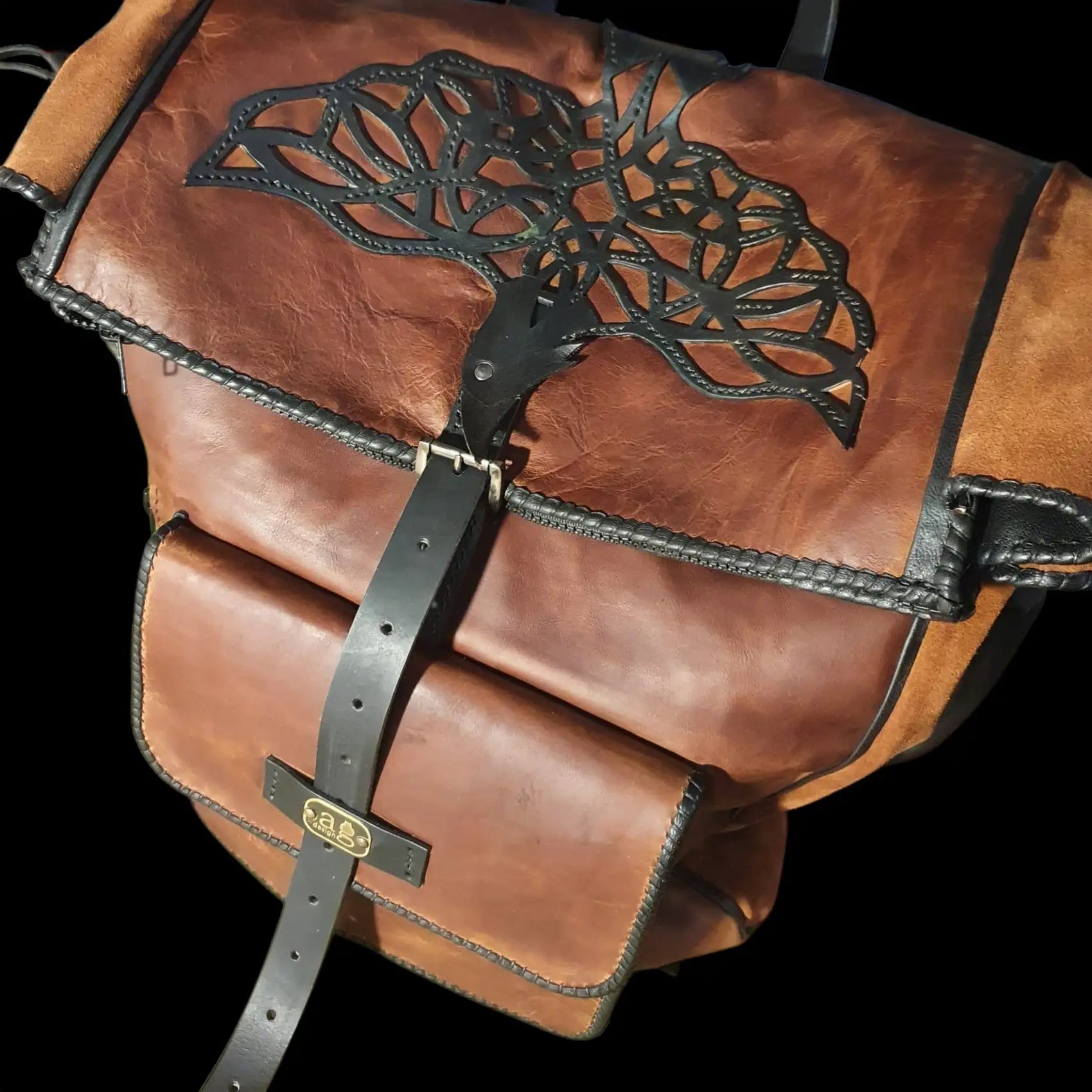 Handmade tan leather bag with a sculpted bird - AG Design, Arad, Romania