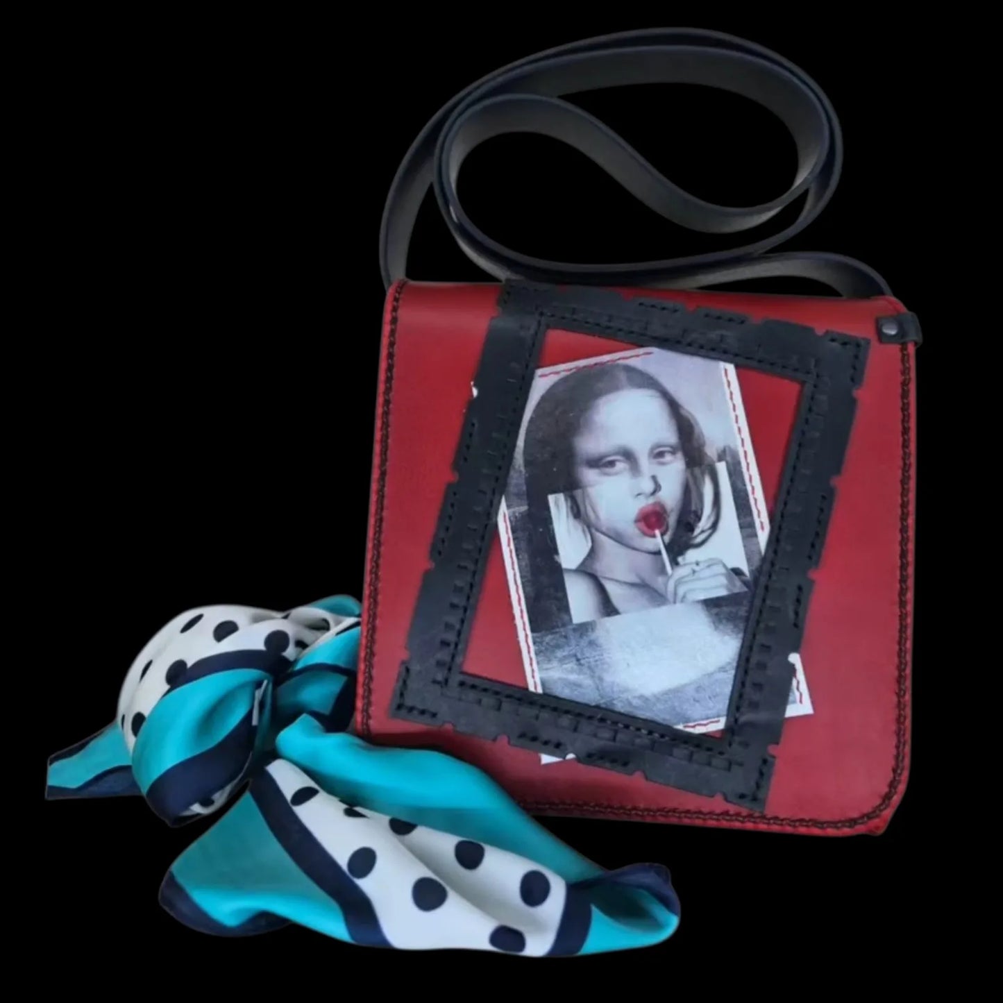 Handmade red leather shoulder bag with a Mona Lisa photo transfer on an intense red background - AG Design, Arad, Romania