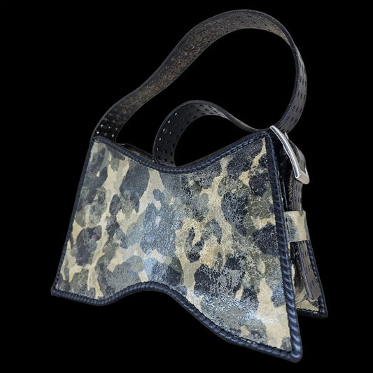 Handmade leather bag with a painted pattern - AG Design, Arad, Romania