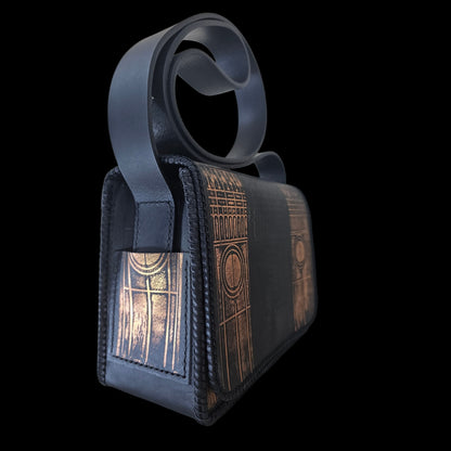 Handmade leather shoulder bag seen from the side, closed - AG Design, Arad, Romania